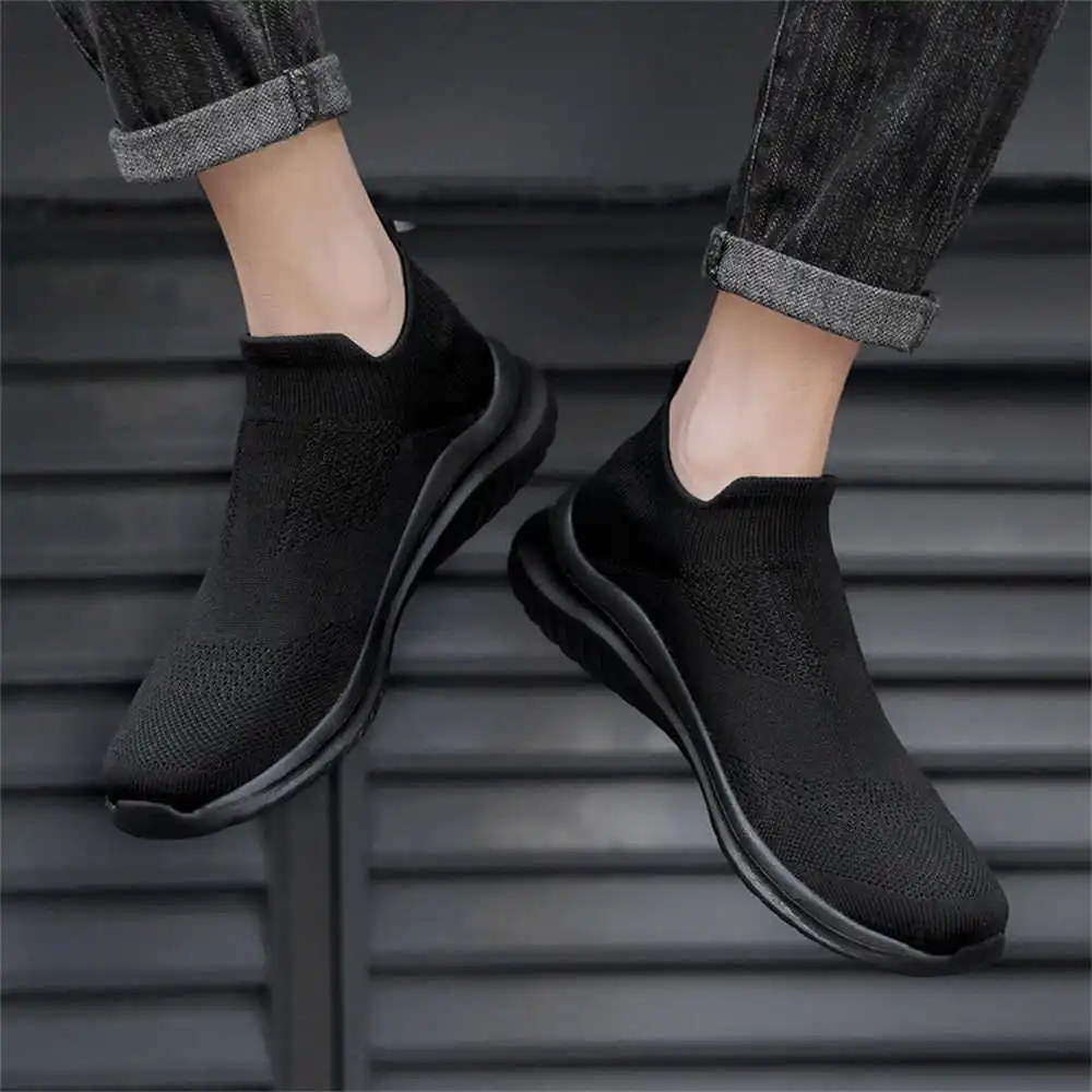 Outdoor Lighting On Sale - Sepatu olahraga pria, krem lembut baru